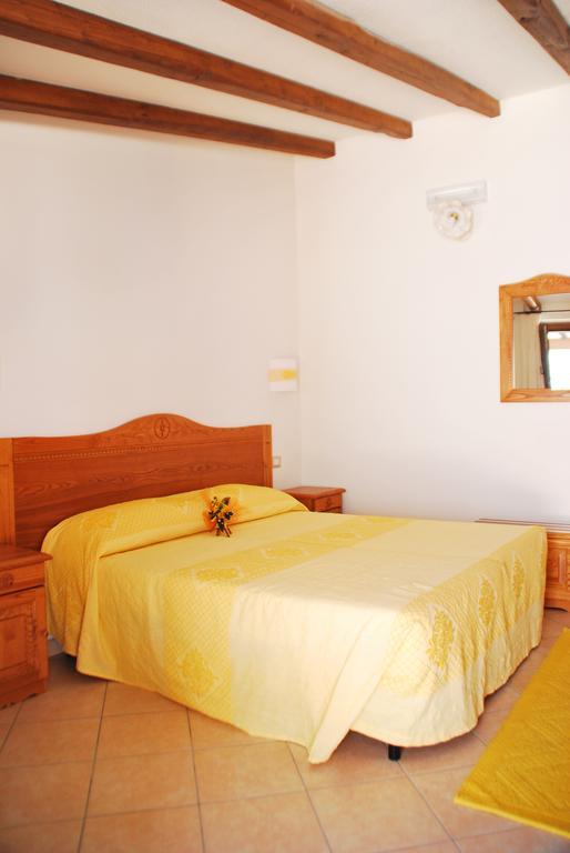 Hotel Turismo Rurale Villa Maria Caterina Кала-Гононе Экстерьер фото