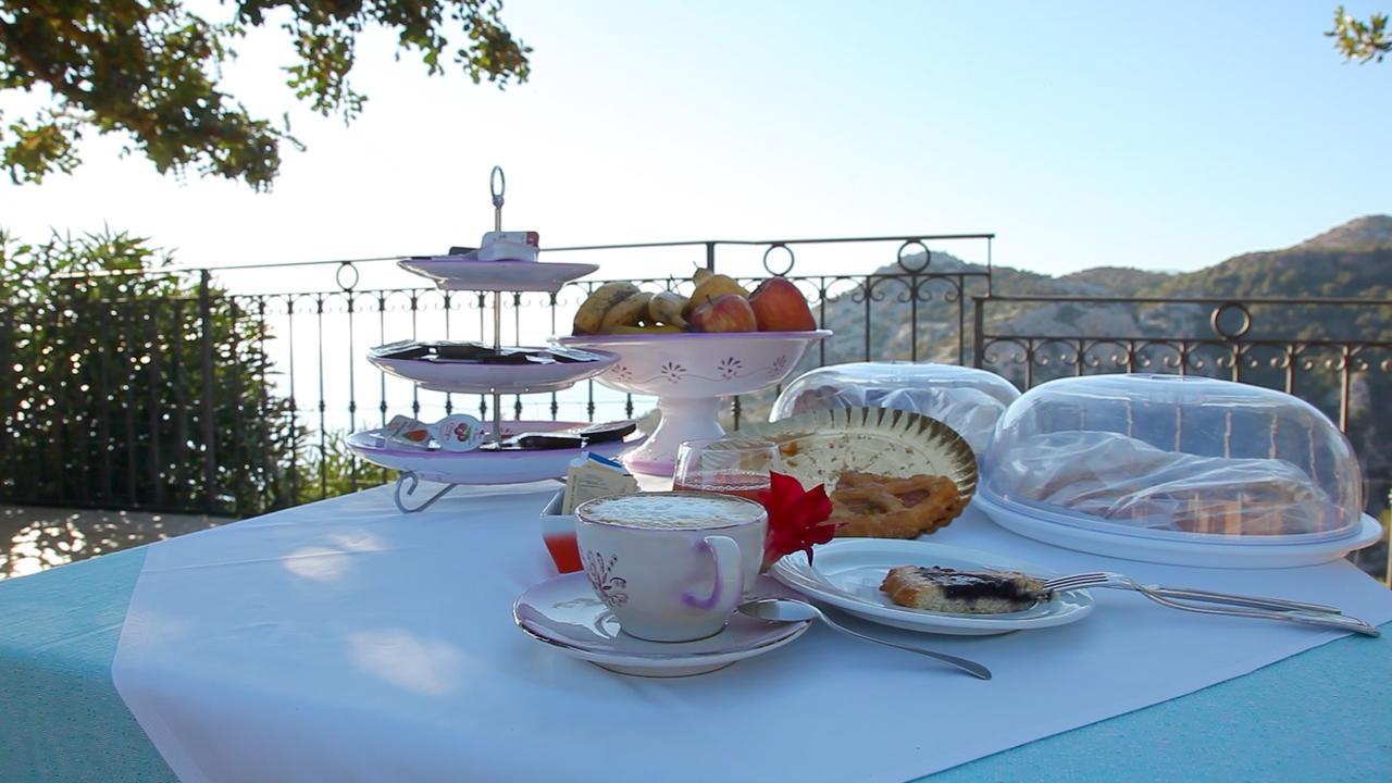 Hotel Turismo Rurale Villa Maria Caterina Кала-Гононе Экстерьер фото